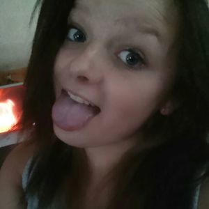 Meet your Posher, Roxanne